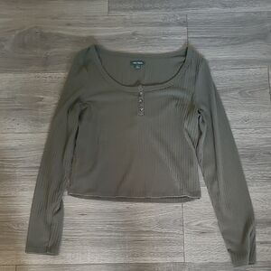 Wild Fable Olive Green Long Sleeve Ribbed Top Size Medium